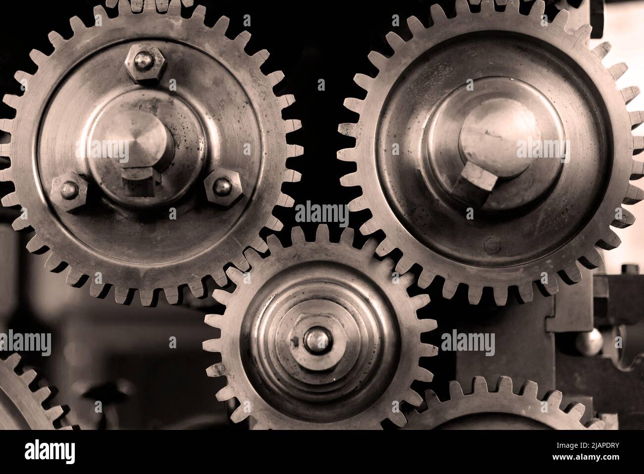 Détail des engrenages métalliques, faisant partie d'une imprimerie dans la MusŽe des arts et mŽtiers à Paris, France » Banque D'Images