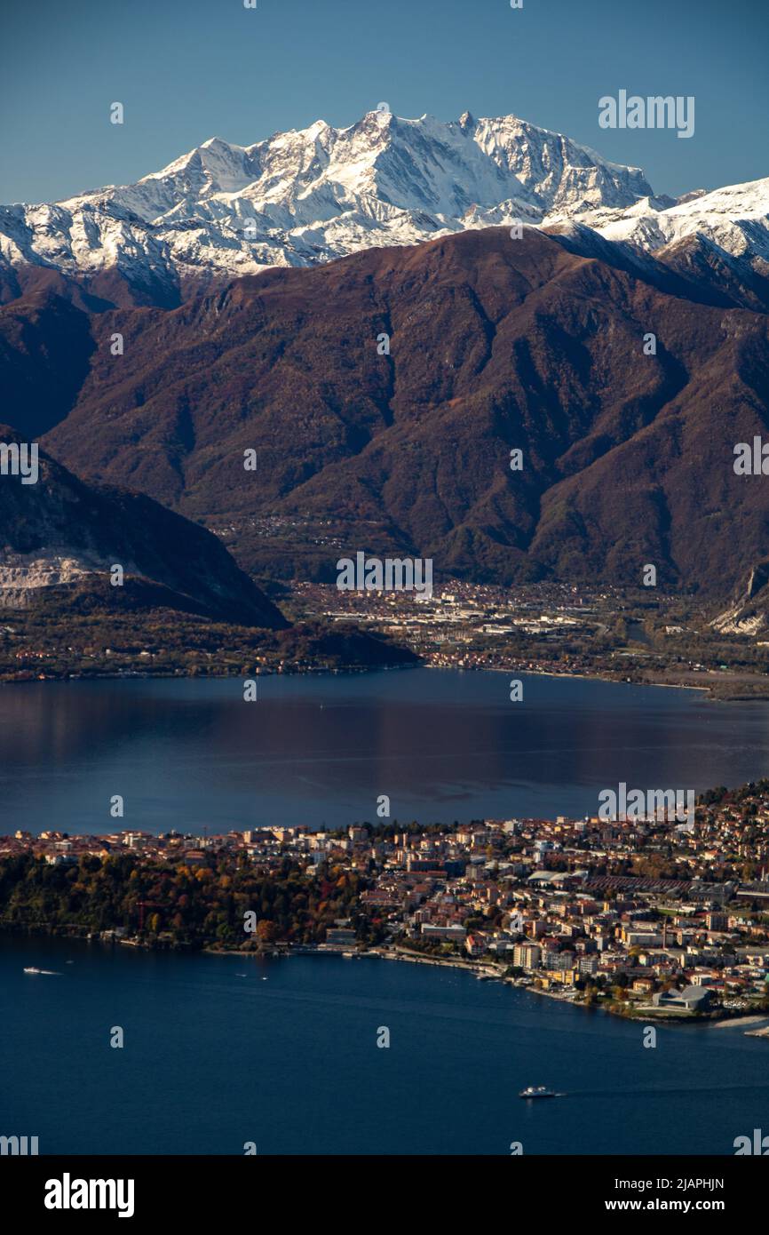 Lac Maggiore et Monte Rosa Banque D'Images