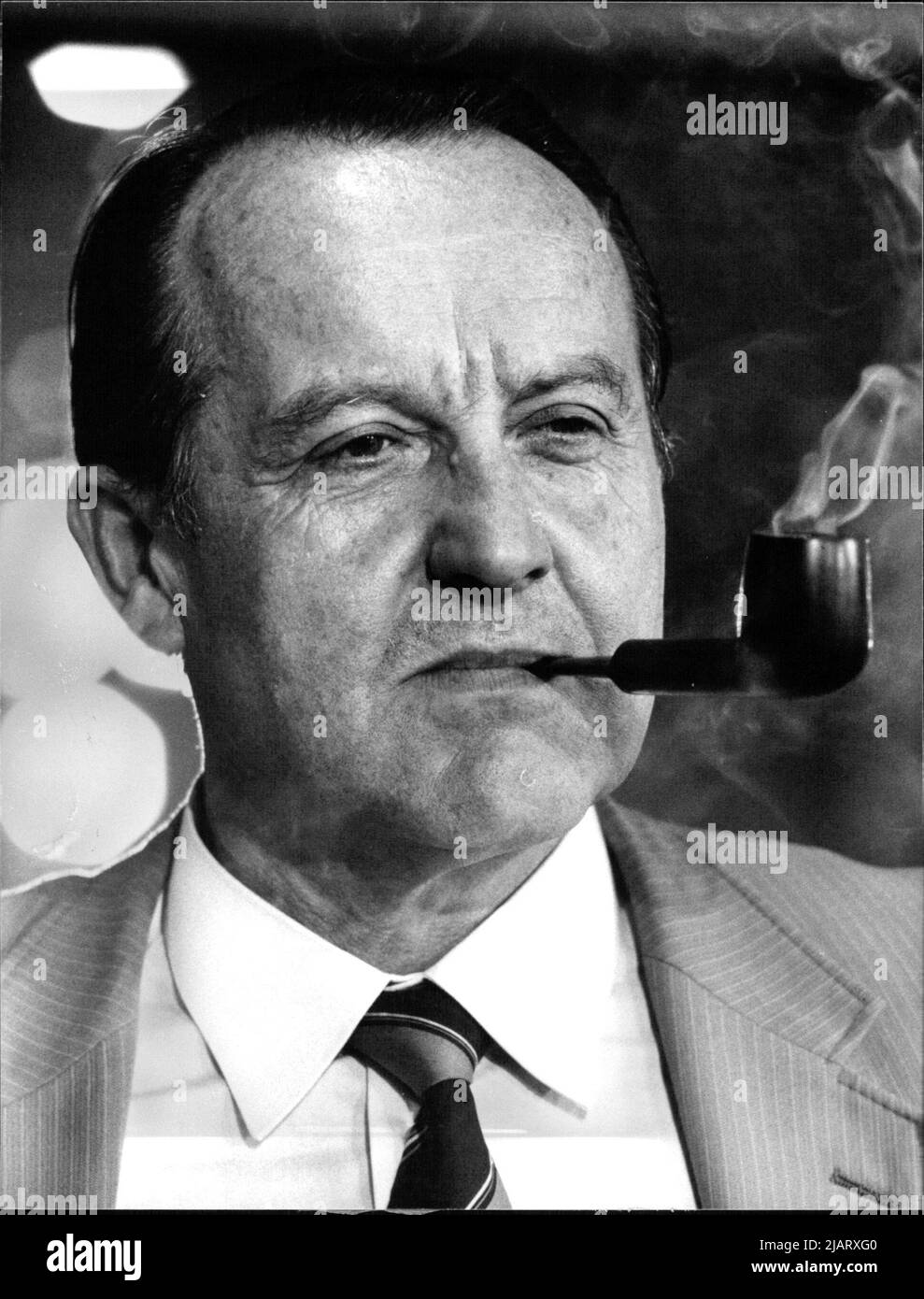 Portrait von Christian Otto Schlecht, deutscher Wirtschaftswissenschaften und Staatssekretär im Bundesministerium für Wirtschaft. Banque D'Images