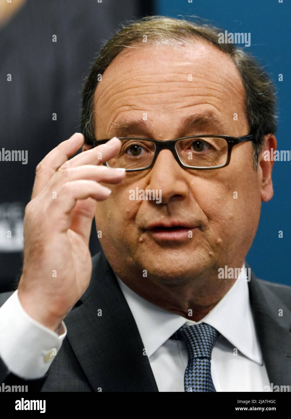 François Hollande est interviewé par Apolline de Malherbe sur RMC/BFMTV à Paris, France sur 1 juin 2022 photo par Alain Apaydin/ABACAPRESS.COM Banque D'Images