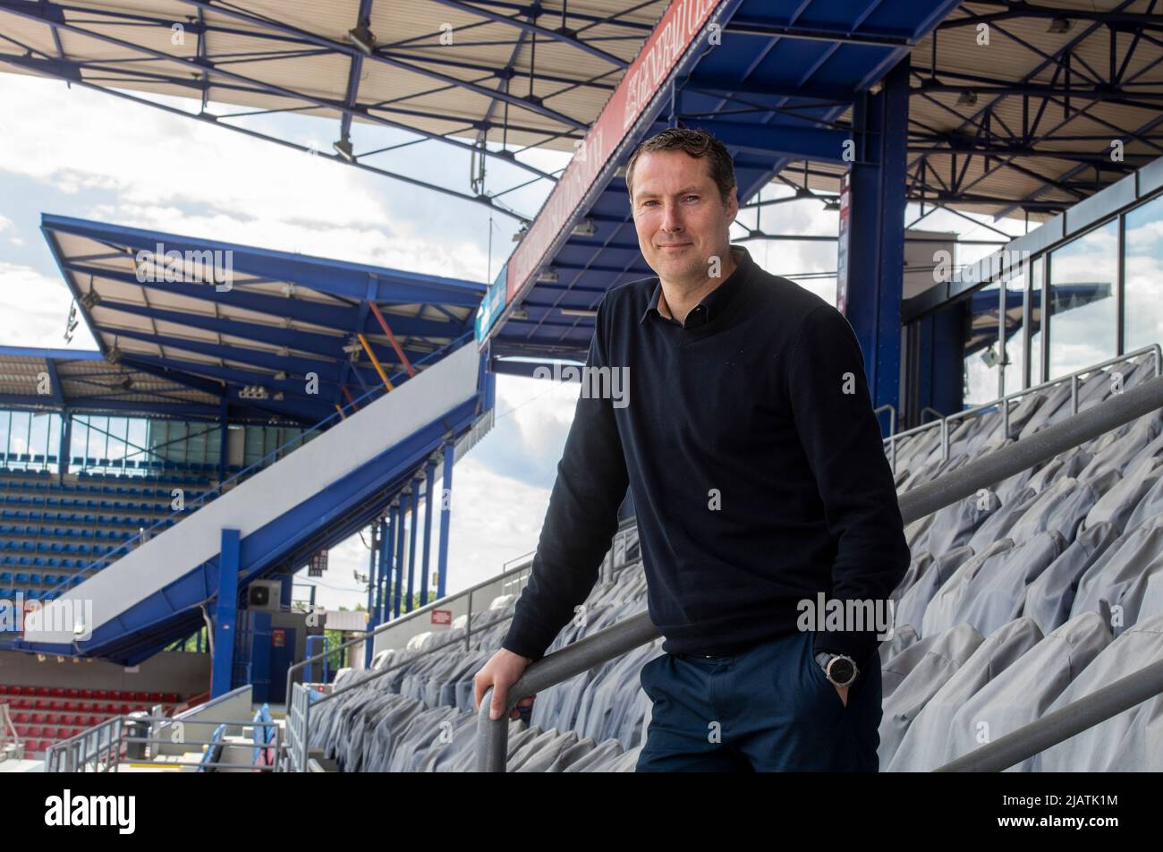 Prague, République tchèque. 01st juin 2022. Brian Priske, nouvel entraîneur en chef de l'équipe de football AC Sparta Praha, pose au stade Sparta, sur 1 juin 2022, à Prague, République tchèque. Credit: Michaela Rihova/CTK photo/Alay Live News Banque D'Images