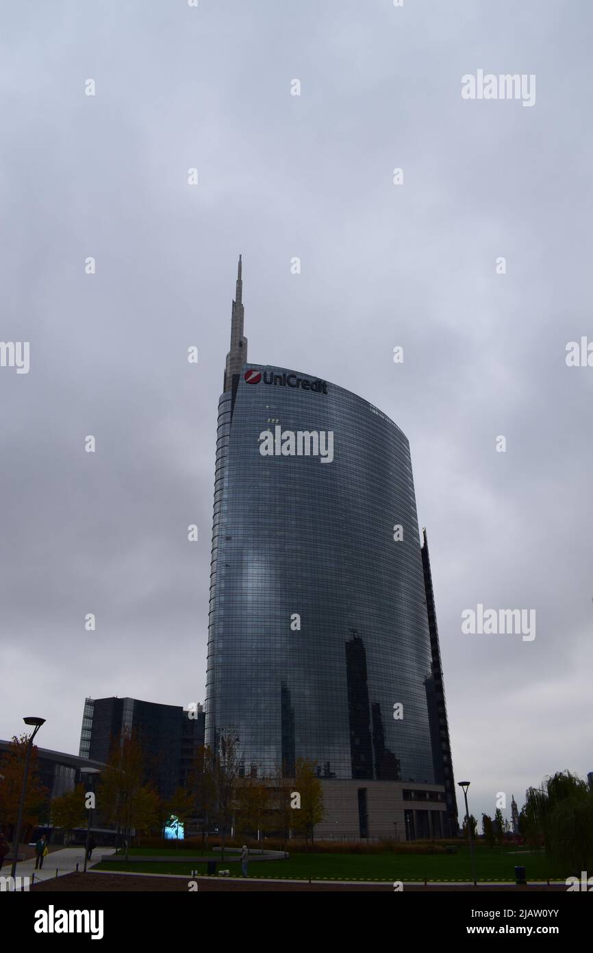 Duomo de Milano Plaza del Duomo Bosco verticale Green Building Banque D'Images