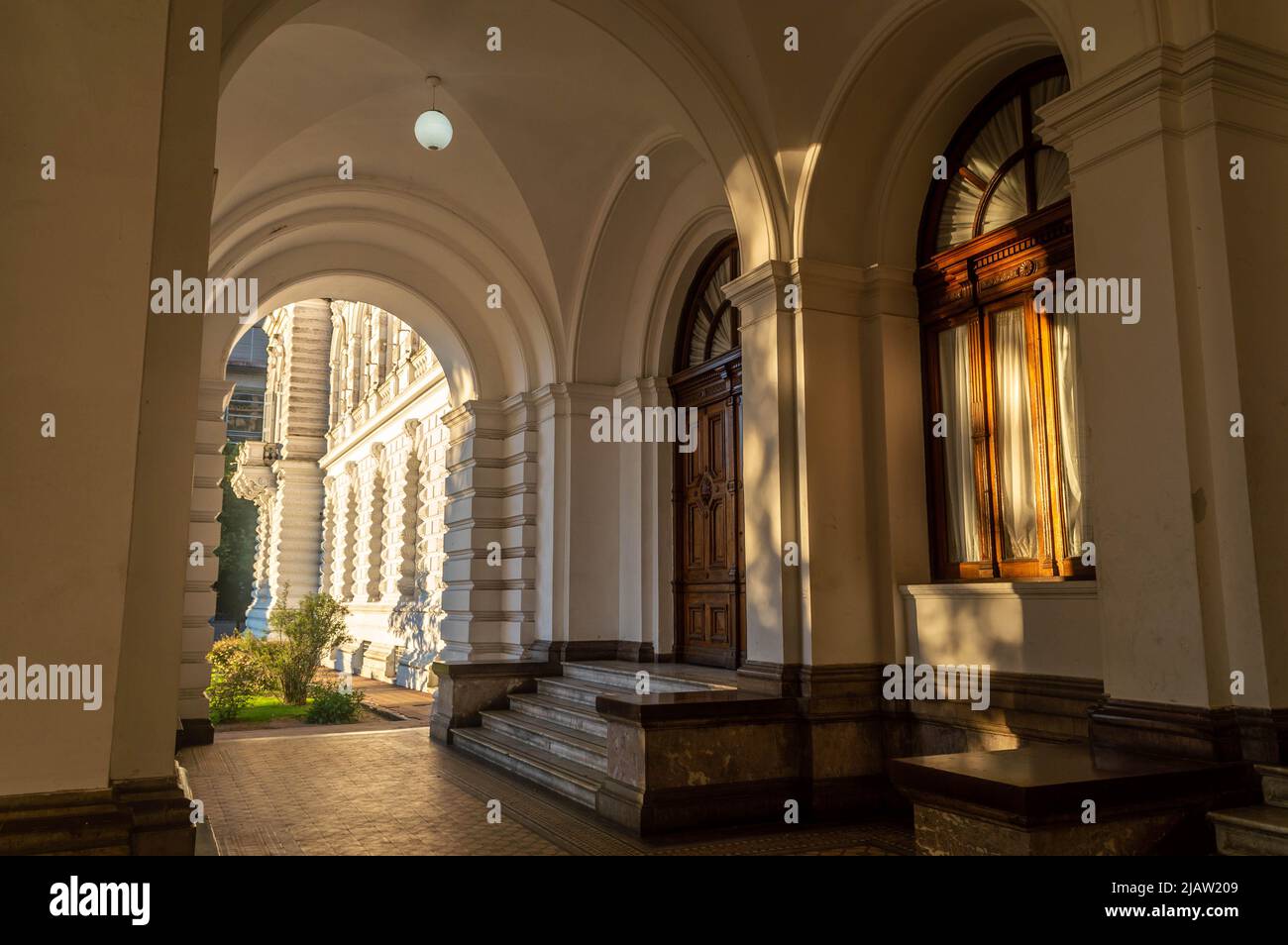 maison avec des lumières et des ombres Banque D'Images