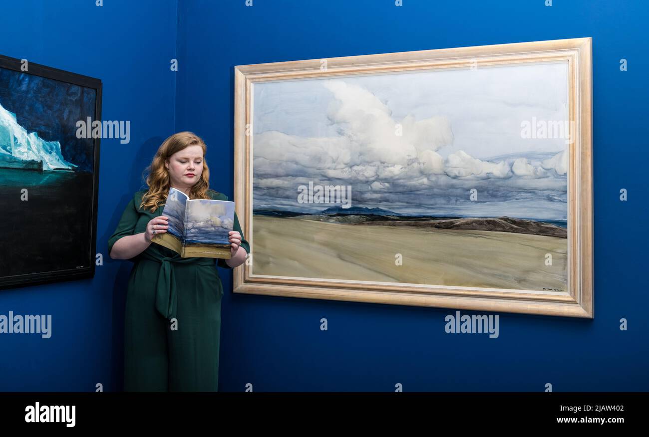 Édimbourg, Écosse, Royaume-Uni, 01 juin 2022, Nouvelle exposition: Ouverture lundi 6 juin, la Galerie écossaise célèbre la vie et le travail de James Morrison dans une importante rétrospective: «James Morrison A Celebration 1932 - 2020». L'exposition présente des œuvres de paysage de toute sa carrière. Le peintre a eu 25 expositions solo à la Galerie écossaise Banque D'Images