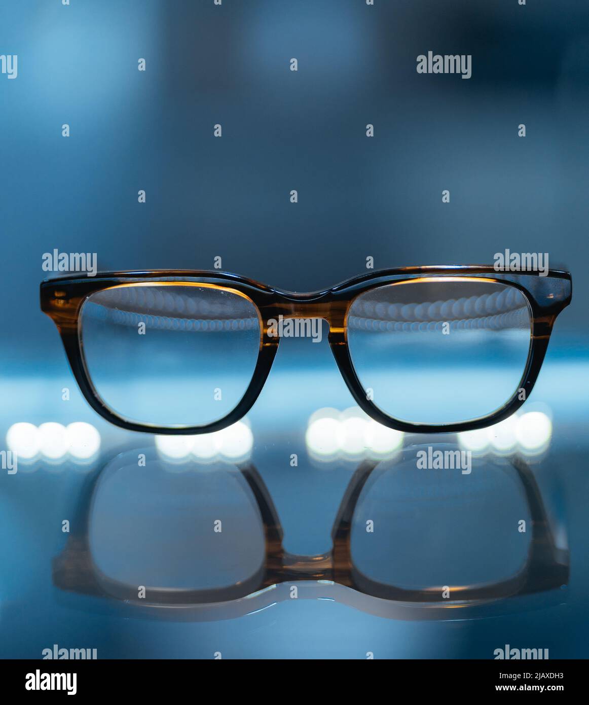 lunettes pour voir l'arrière-plan de réflexion Banque D'Images