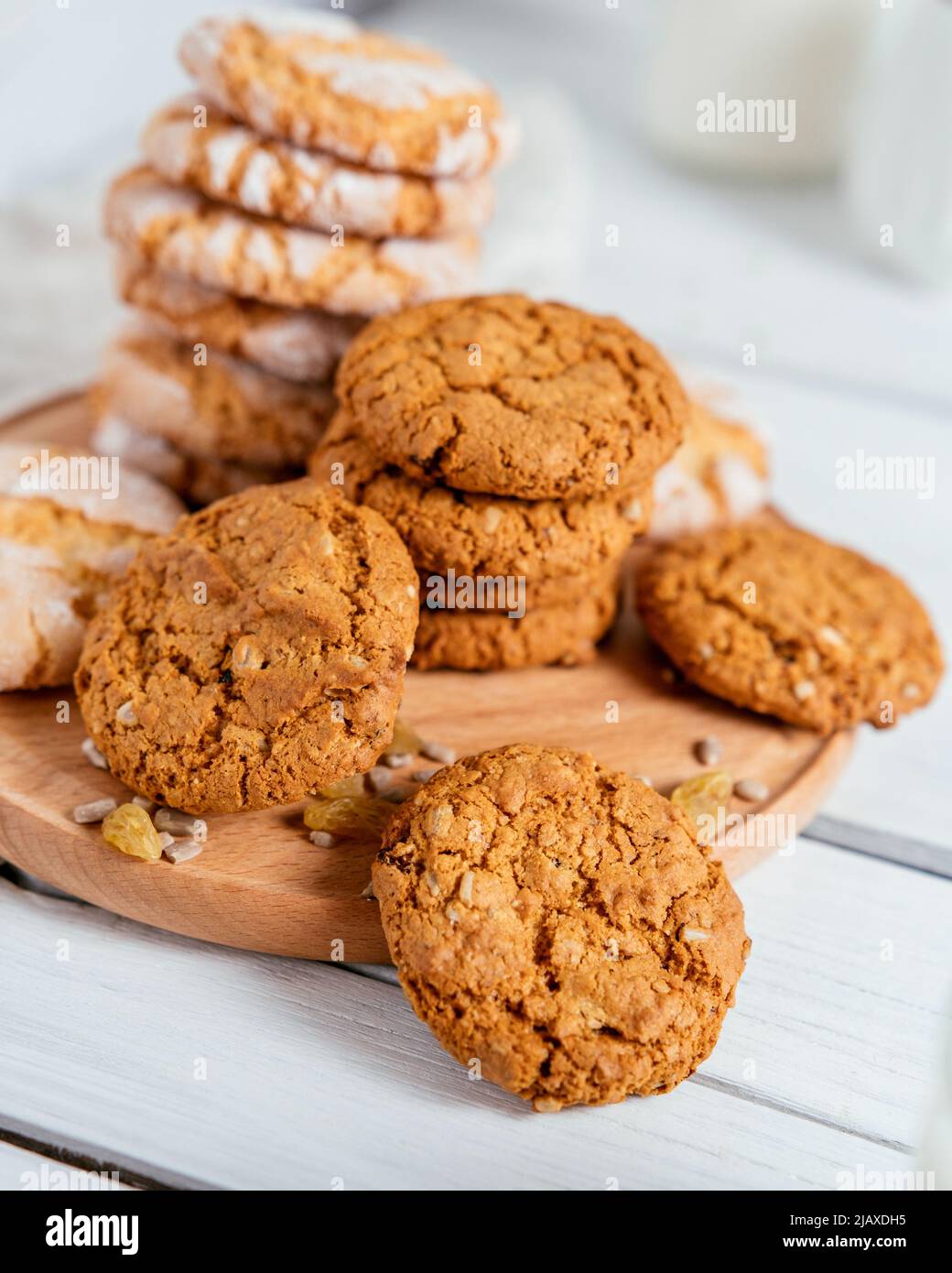 Petits gâteaux faits maison avec céréales et raisins secs Banque D'Images