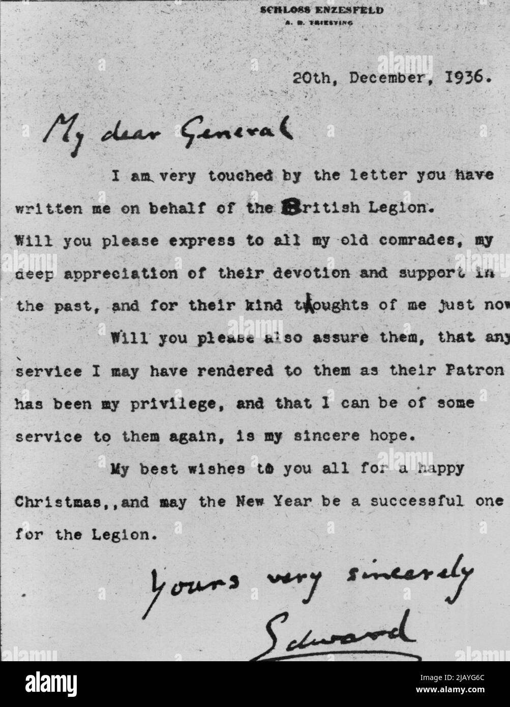 Le duc de Windsor présente un message à la Légion britannique : une photographie de la lettre du duc de Windsor au président de la Légion britannique. Cette lettre, envoyée par le duc de Windsor à Sir Frederick Maurice, président de la Légion britannique (l'organisation britannique d'anciens combattants de guerre), a apparemment été dactylographiée par le duc lui-même sur sa machine à écrire portable. Apparaissant dans le 'British Legion Journal', c'est la seule lettre écrite et signée par le duc qui est apparue dans la presse depuis son abdication. 15 mars 1937. (Photo par photo de presse associée). Banque D'Images