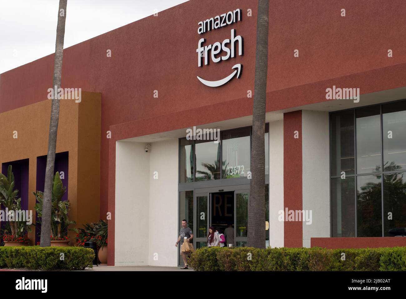 L'épicerie fraîche d'Amazone à Irvine, Californie, vu dimanche, 8 mai 2022. Amazon Fresh est une filiale de la société de commerce électronique Amazon.com. Banque D'Images
