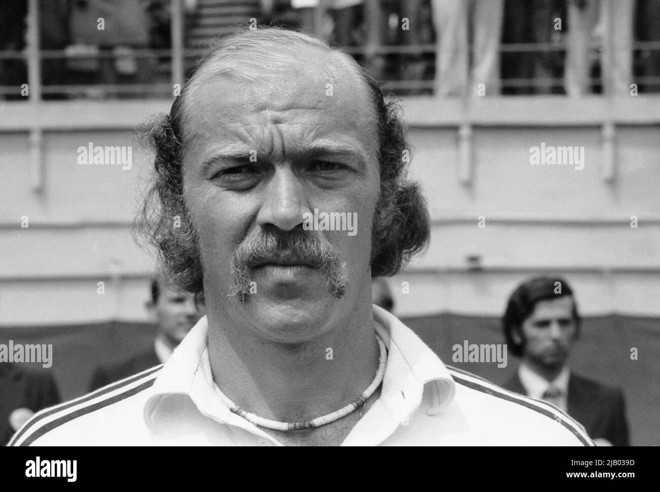 Bucarest, Roumanie, 1979. Traian Marcu, joueur de tennis roumain, avant un match contre la Suède dans le tournoi de la coupe Davis. Banque D'Images