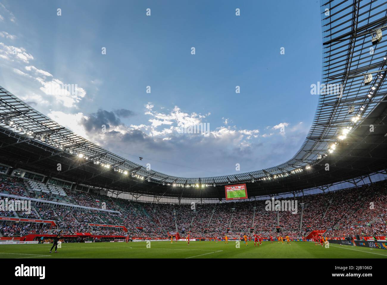 Wroclaw, Pologne, 1 juin 2022. UEFA Nations League Group A4 match entre la Pologne (chemises rouges) et le pays de Galles (chemises jaunes) à la Tarczynski Arena de Wroclaw, Pologne photo : © Piotr Zajac/Alamy Live News Banque D'Images