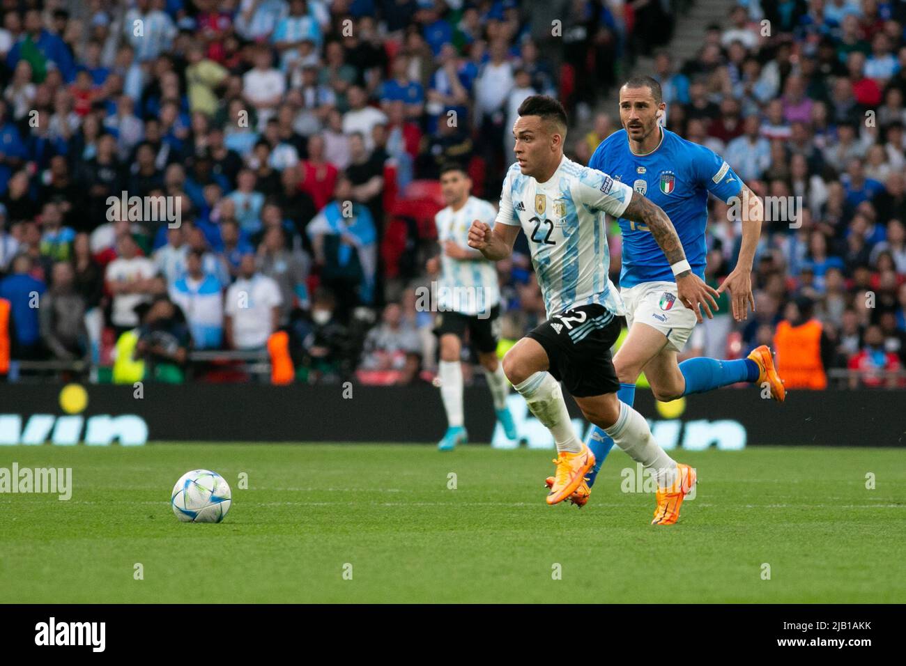 Lautaro Martinez de l'Argentine en action pendant le match Italie contre Argentine - Finalissima 2022 au stade Wembley sur 1 juin 2022 à Londres, en Angleterre. (Support MB) Banque D'Images