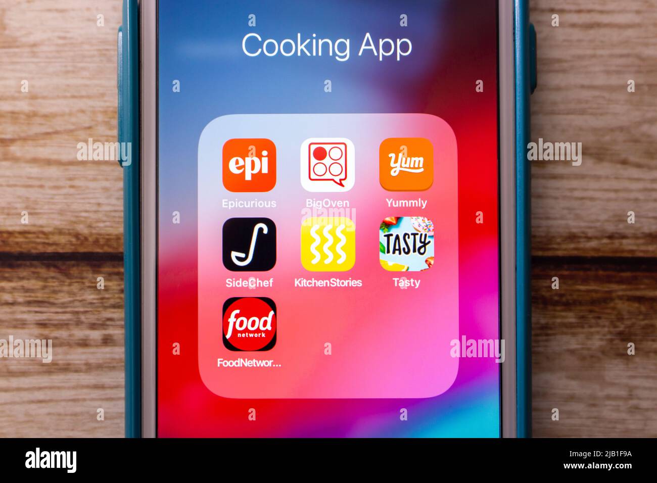 Kumamoto, JAPON - 3 mai 2021 : applications culinaires (Epicurious, BigOven, Yummly, SideChef, cuisine Stories, Tasty App & Food Network) sur iPhone Banque D'Images