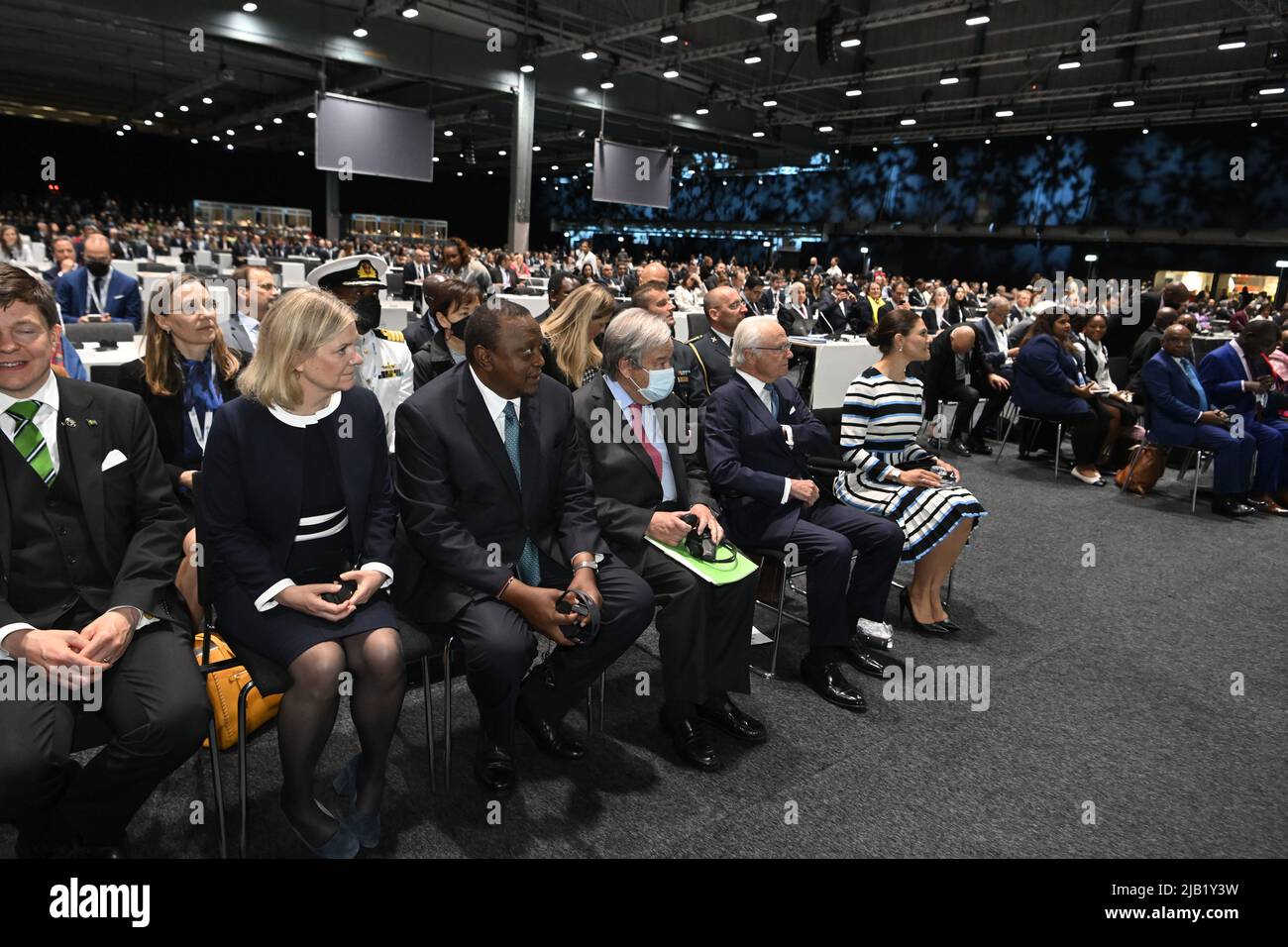 La première ministre suédoise Magdalena Andersson, le président kenyan Uhuru Kenyatta, le secrétaire général de l'ONU António Guterres, le roi Carl Gustaf de Suède et la princesse héritière Victoria à Stockholm+50, une réunion internationale convoquée par l'Assemblée générale des Nations Unies à Stockholm, Suède, le 2 juin 2022. Photo : Jessica Gow / TT code 10070 Banque D'Images
