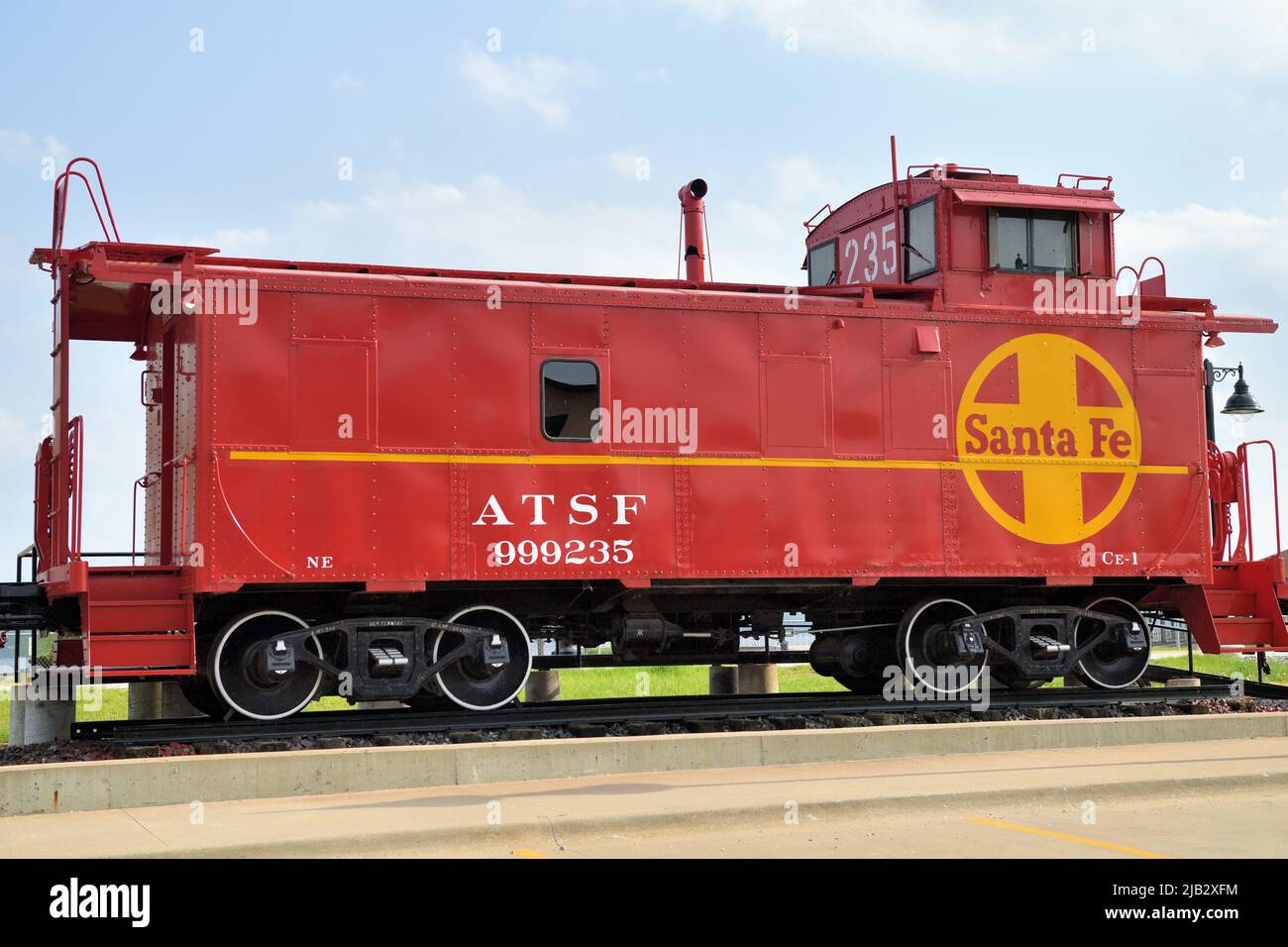 Fort Madison, Iowa, États-Unis. Une cabose de chemin de fer à la retraite Atchinson, Topeka et Santa Fe (Santa Fe). Banque D'Images