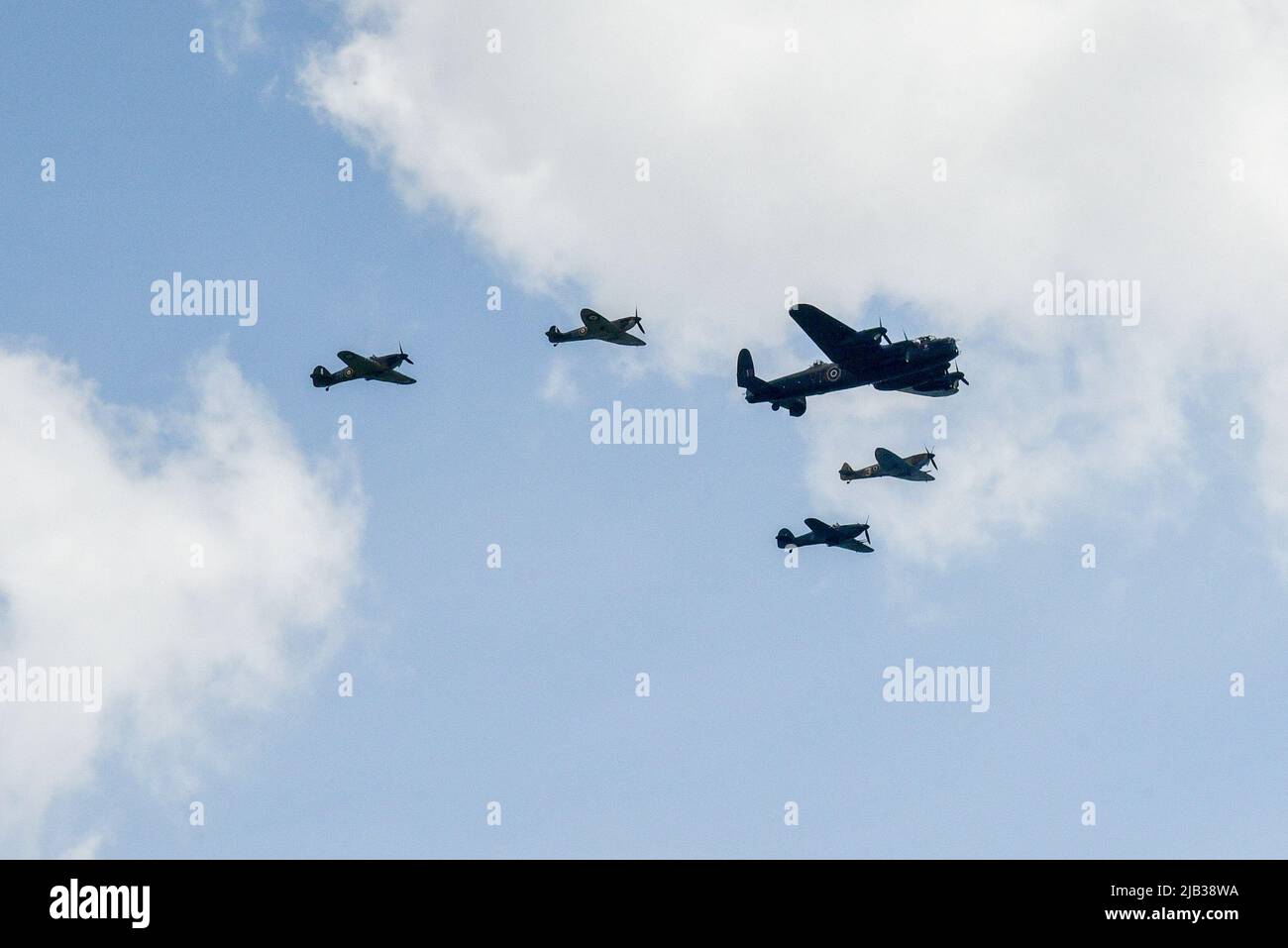 Londres, Royaume-Uni. 2nd juin 2022. Survolez Hyde Park. La foule aux célébrations du Jubilé de platine dans le centre de Londres. Crédit : Matthew Chattle/Alay Live News Banque D'Images