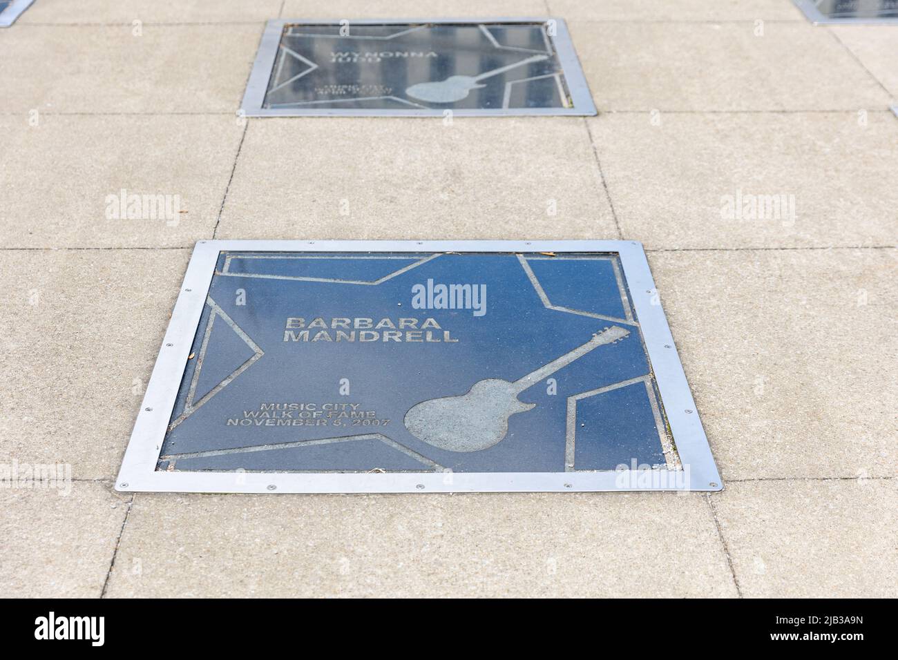 Nashville, TN - 5 mars 2022 : l'étoile Barbara Mandrell sur le Music City Walk of Fame. Banque D'Images