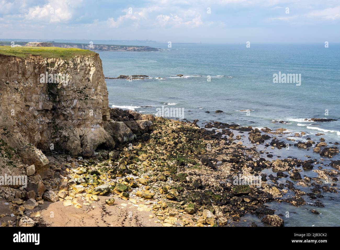 Vue sur la côte à Leas, Marsden, South Tyneside, Royaume-Uni. Banque D'Images