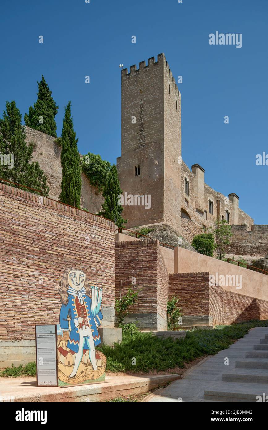 National Parador de Tourisme dans le château de Zuda avec ses murs et tours, Patrimoine culturel de Tortosa, Tarragone, Catalogne, Espagne, Europe Banque D'Images