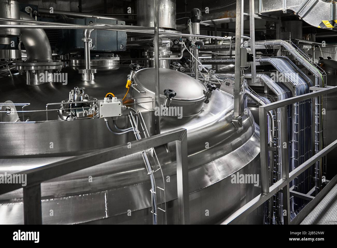 Réservoir en acier inoxydable pour produits laitiers fermentés Banque D'Images