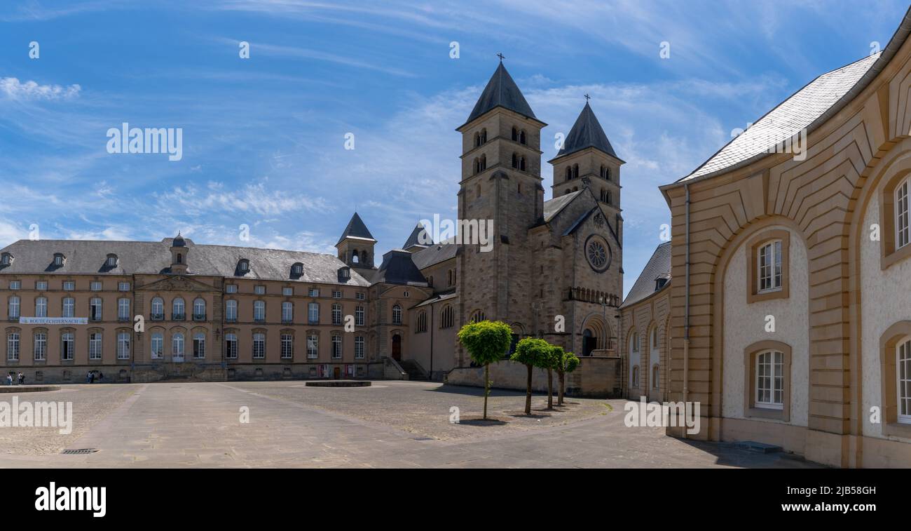 Echternach, Luxembourg - 2 juin 2022 : vue panoramique sur l'abbaye historique d'Echternach, au Luxembourg Banque D'Images