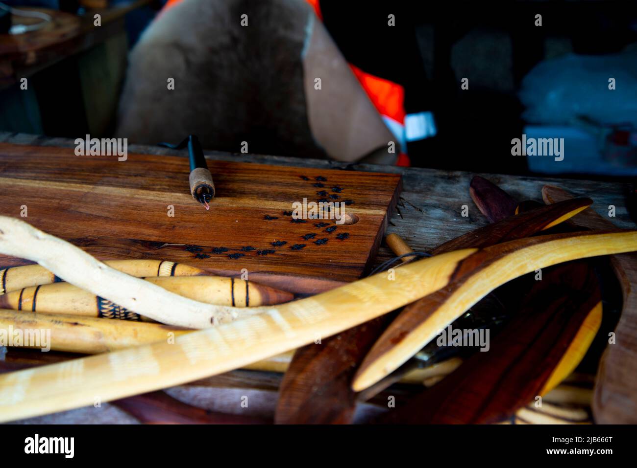 Sculpture artisanale en bois avec chaleur Banque D'Images