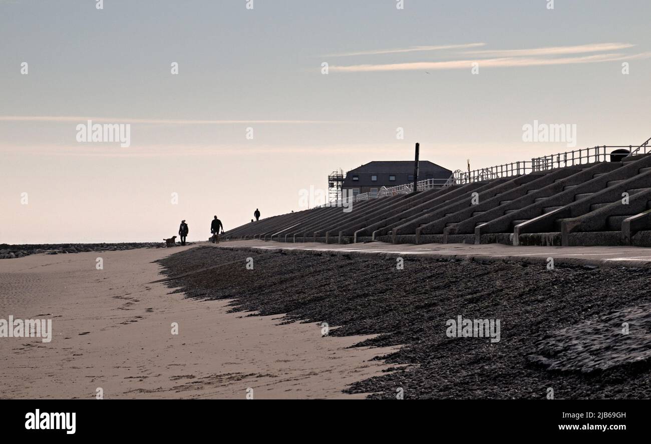 Front de mer et plages Hôtel sur la plage près de Pontins, Prestatyn Nord-Galles. Banque D'Images