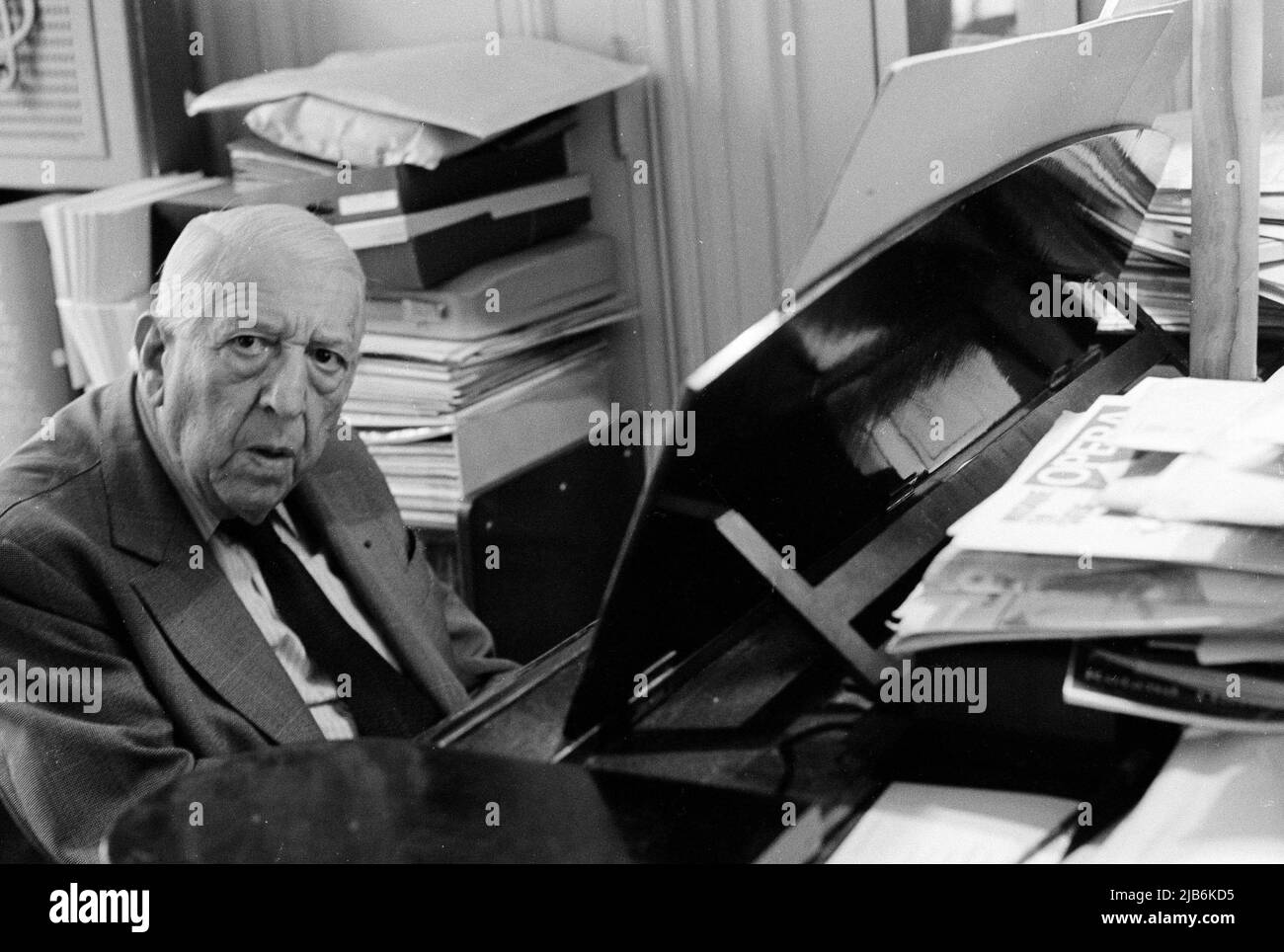 Portrait du compositeur français Henri Sauguet (1901-1989). ©Michele Brabo/Opale.photo Banque D'Images