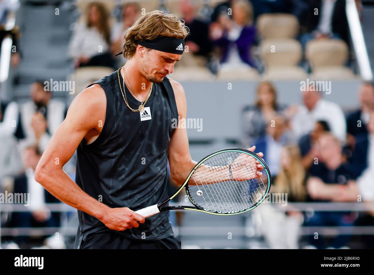 Paris, France. 3rd mai 2022. Alexander Zverev, joueur de tennis allemand,  est en action lors du tournoi de tennis Grand Chelem ouvert en 2022 à  Roland Garros, Paris, France. Frank Molter/Alamy Actualités