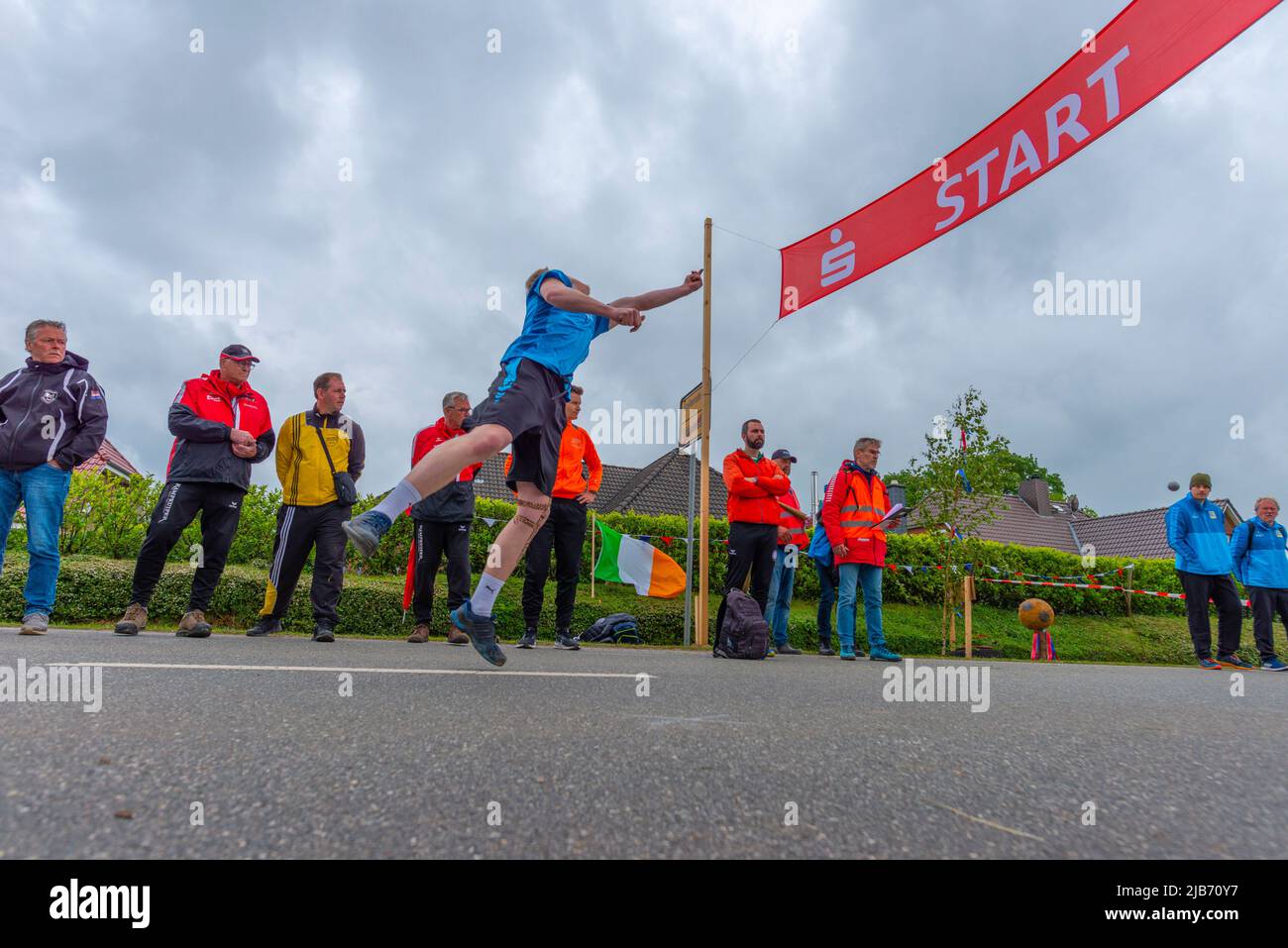 Championnat d'Europe 2022 Boßeln ou tir de balle à Süderhastedt Dithmarschen, Schleswig-Holstein, Allemagne du Nord Banque D'Images