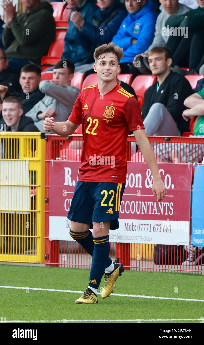 Inver Park, Larne, Comté d'Antrim, Irlande du Nord, Royaume-Uni. 03 juin 2022. Qualifications du Championnat UEFA 2023 Under21 - Groupe C - Irlande du Nord / Espagne. Rodrigo Riquelme (22) célèbre son objectif - le cinquième de l'Espagne. Crédit : David Hunter/Alay Live News. Banque D'Images