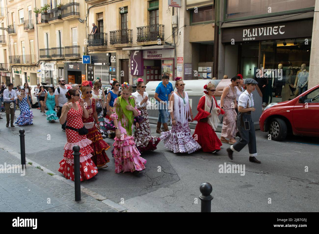 Tarragone, Espagne, 3 juin 2022, pèlerinage de la Virgen del Rocio le long des rues de Tarragone en direction du Sanctuaire de Loreto, par l'Association andalouse de Cultura de Tarragone Banque D'Images