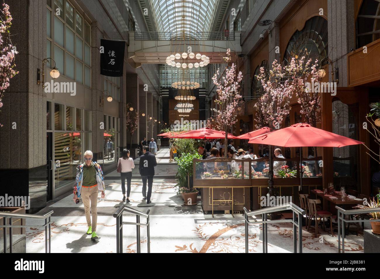 La Grande Boucherie est un restaurant situé sur la 6 1/2 Ave Pedestrian Arcade, NYC, 2022, USA Banque D'Images