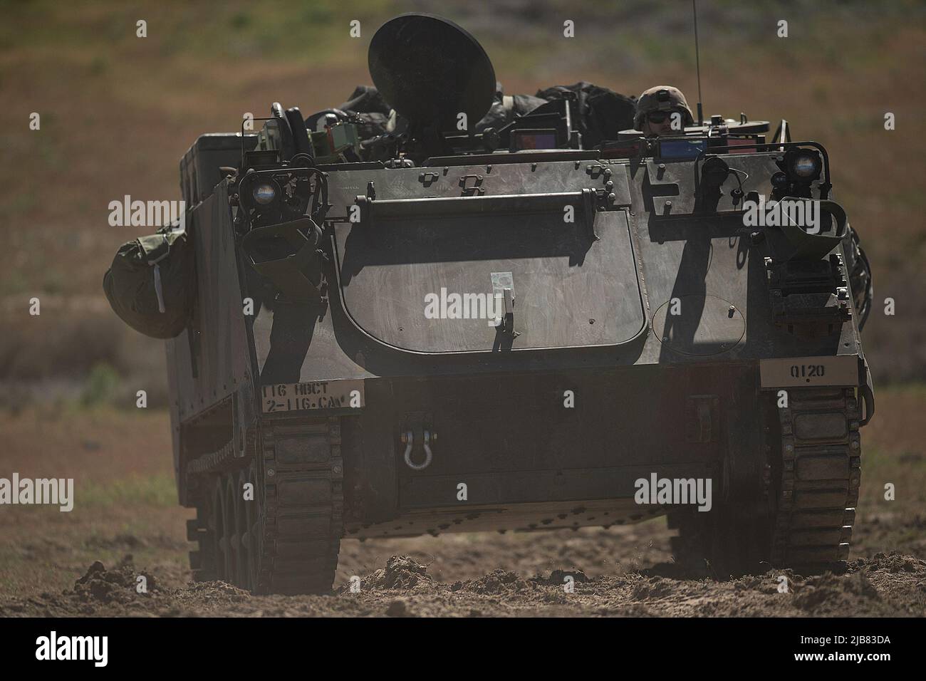 Le peloton mortar de la Garde nationale de l’Armée de l’Idaho, HHC, 2-116th Combined Arms Battalion affinent leurs compétences en préparation au déploiement à l’appui de l’opération Spartan Shield. Banque D'Images