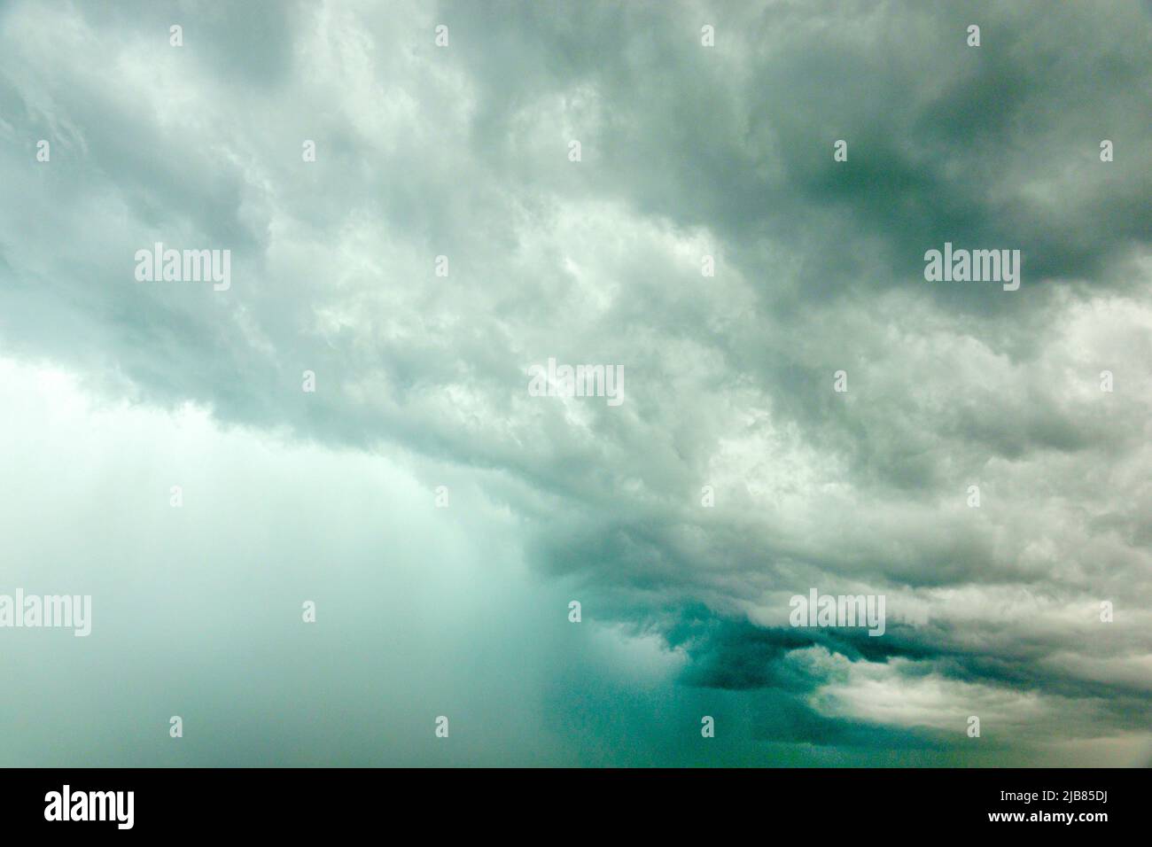 Miami Beach Floride, ciel nuages forte tempête pluie climat front pluie déverse Banque D'Images