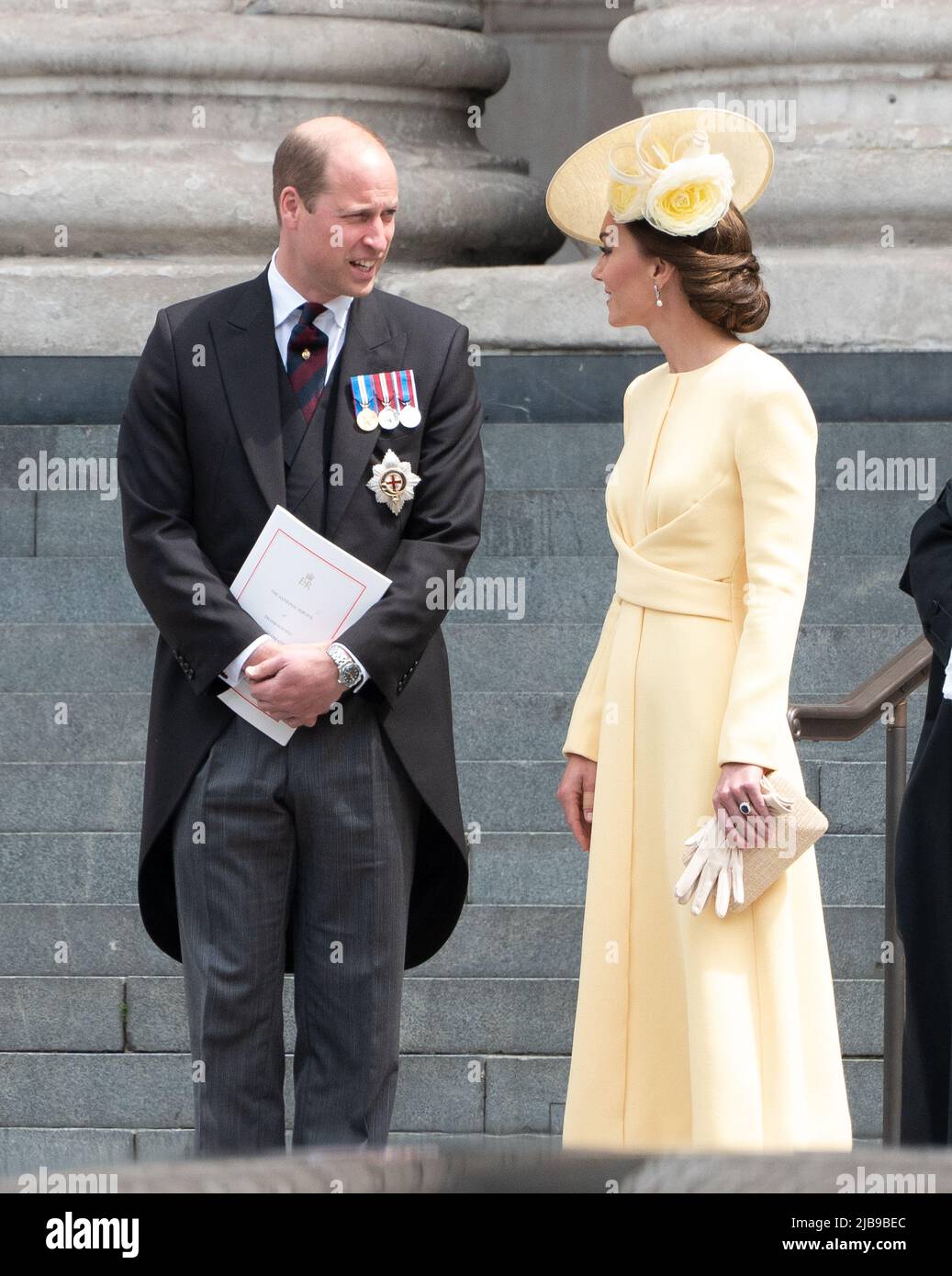 Londres, Royaume-Uni. 03rd juin 2022. LONDRES, ROYAUME-UNI. 3 juin 2022 : le duc de Cambridge et la duchesse de Cambridge quittent le service national de Thanksgiving pour célébrer le Jubilé de platine de sa Majesté la Reine dans le cadre des célébrations du Jubilé de platine, la cathédrale Saint-Paul. Crédit photo : Paul Smith/Alamy Live News Banque D'Images