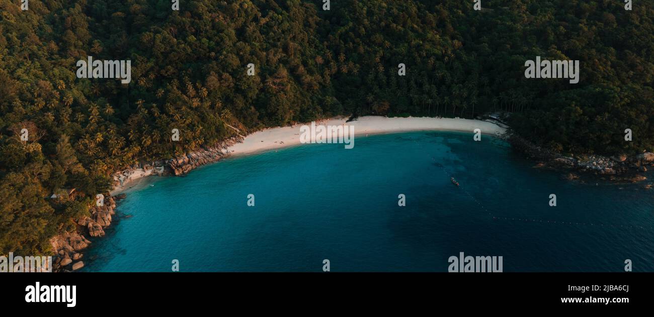 Vue panoramique de la plage de la liberté à Phuket, Thaïlande Banque D'Images