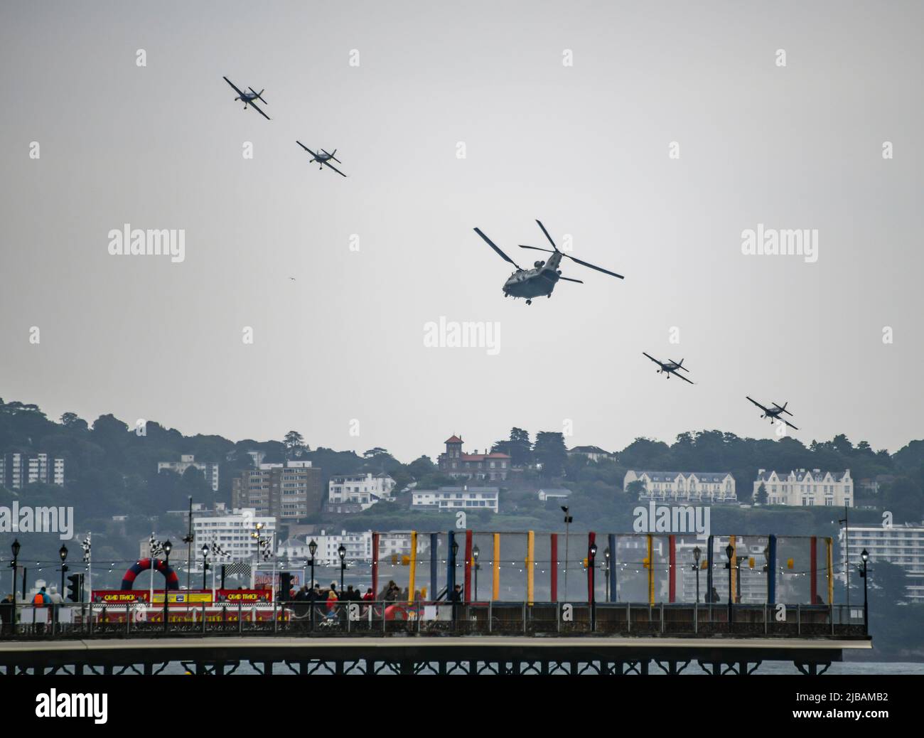 Paignton, Royaume-Uni. Samedi 4 juin 2022. Le spectacle aérien de la Riviera anglaise attire des milliers de spectateurs, après les annulations dues à Covid-19 depuis 2019. Credit: Thomas Faull/Alamy Live News Banque D'Images