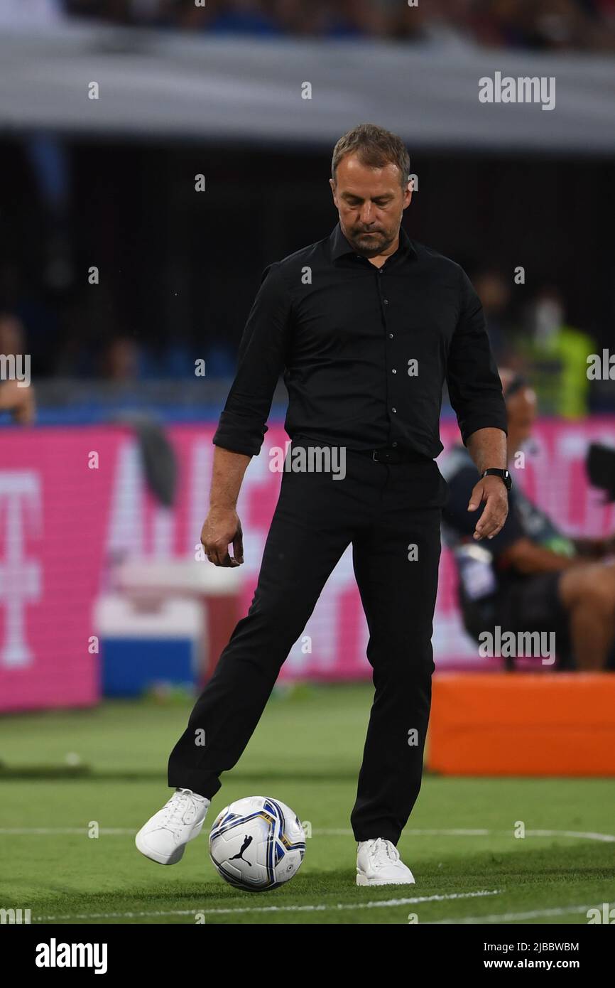 Hans-Dieter Flick Coach (Allemagne) pendant le match de l'UEFA Natons League entre l'Italie 1-1 Allemagne au Stadio Renato Dall'Ara on 4 juin 2022 à Bologne, Italie. Credit: Maurizio Borsari/AFLO/Alay Live News Banque D'Images
