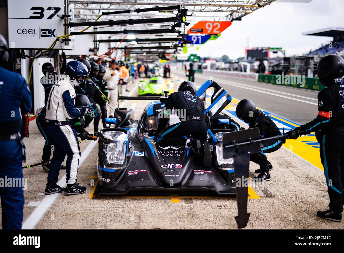 37 YE Yifei (chn), TAYLOR Ricky (usa), KRUETTEN Niklas (ger), Cool Racing, Oreca 07 - Gibson, action, stand, pendant la journée d'essai des 2022 24 heures du Mans, 3rd tour du Championnat du monde d'endurance FIA 2022, sur le circuit de la Sarthe, sur 5 juin, 2022 au Mans, France - photo: Joao Filipe/DPPI/LiveMedia Banque D'Images