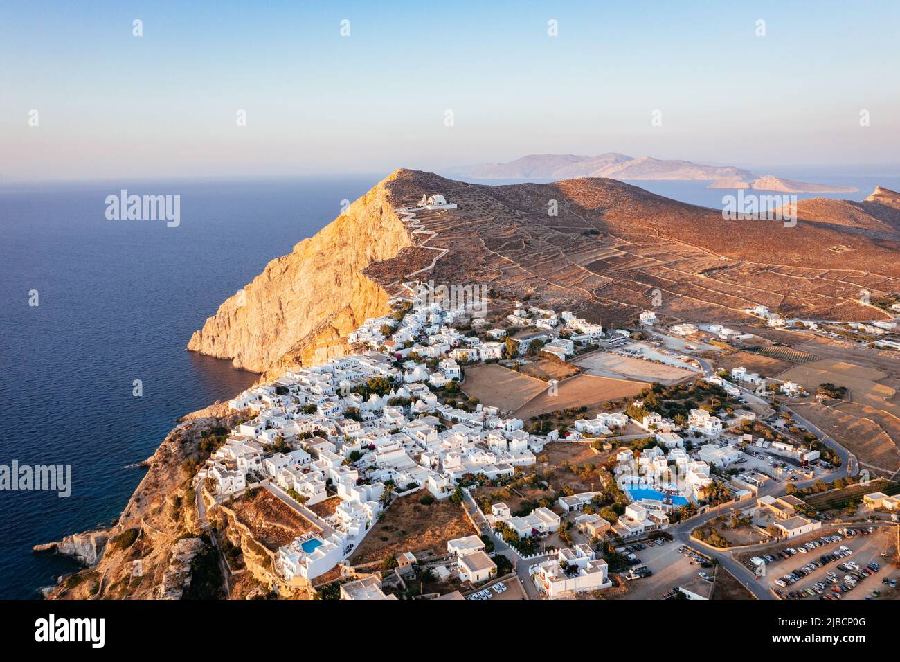 Île de Folegandros, Cyclades, Grèce. Vue aérienne Banque D'Images