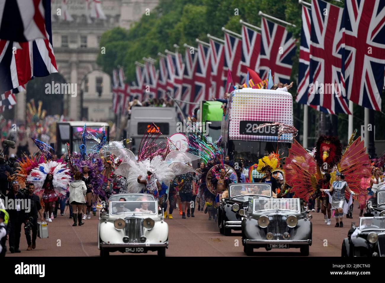 Le Jubilé de platine en face de Buckingham Palace, Londres, le quatrième jour des célébrations du Jubilé de platine. Date de la photo: Dimanche 5 juin 2022. Banque D'Images