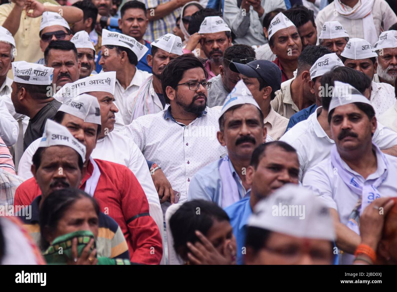 5 juin 2022, Delhi, Delhi, Inde : les partisans du parti AAM Aadmi lors d'une manifestation organisée par le parti AAM Aadmi contre les meurtres récents d'Hindous du Cachemire. (Credit image: © Kabir Jhangiani/Pacific Press via ZUMA Press Wire) Banque D'Images