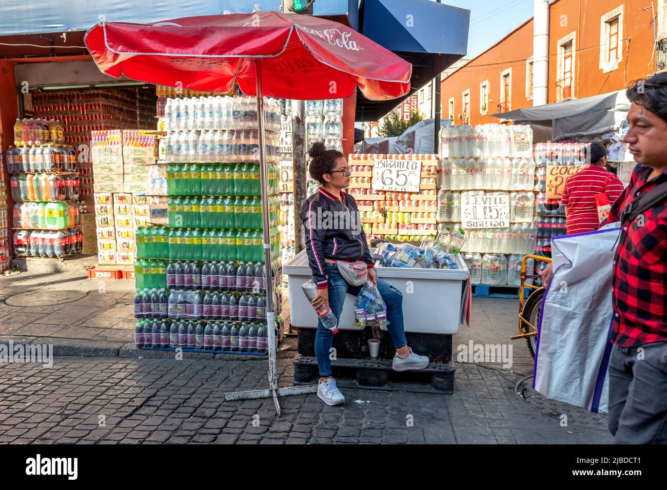 Mexico, 22 janvier 2019: Un vendeur de rue Banque D'Images