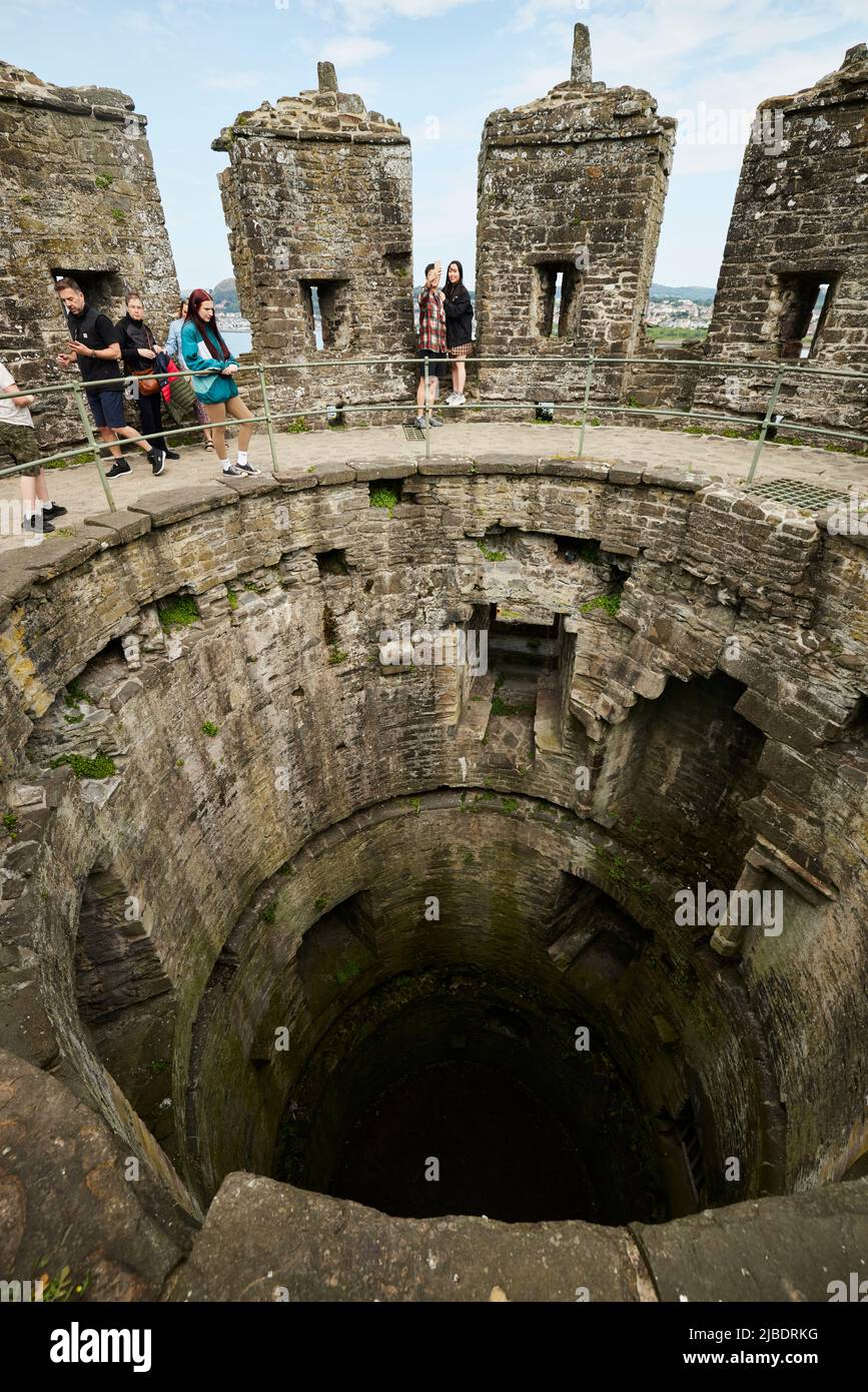 Conwy, nord du pays de Galles site médiéval structure défensive Tour du château de Conwy Banque D'Images