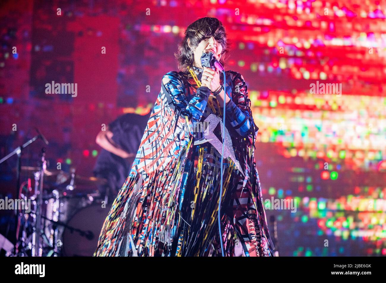 Manchester, Royaume-Uni. 05th juin 2022. Karen O, Nick Zinner, Brian Chasee de The Yeah Yeah Yeah's perform at Manchester O2 Apollo. 2022-06-05. Crédit : Gary Mather/Alay Live News Banque D'Images