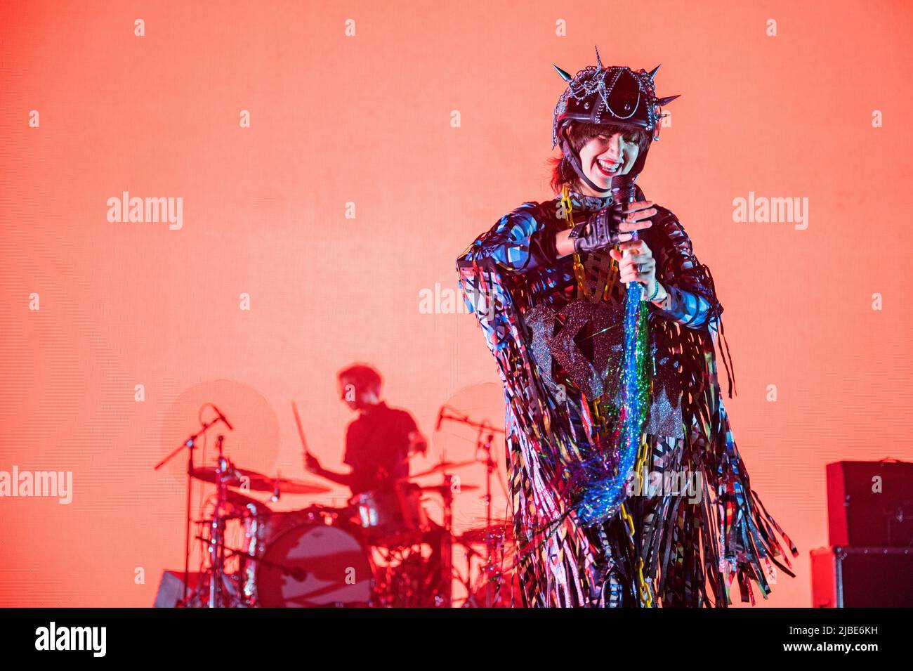 Manchester, Royaume-Uni. 05th juin 2022. Karen O, Nick Zinner, Brian Chasee de The Yeah Yeah Yeah's perform at Manchester O2 Apollo. 2022-06-05. Crédit : Gary Mather/Alay Live News Banque D'Images
