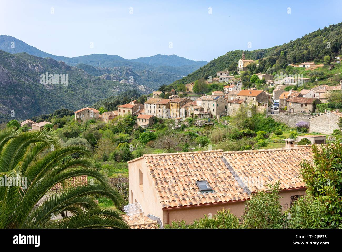 Vue sur le village, Ocana, Corse, Corse-du-Sud, France Banque D'Images