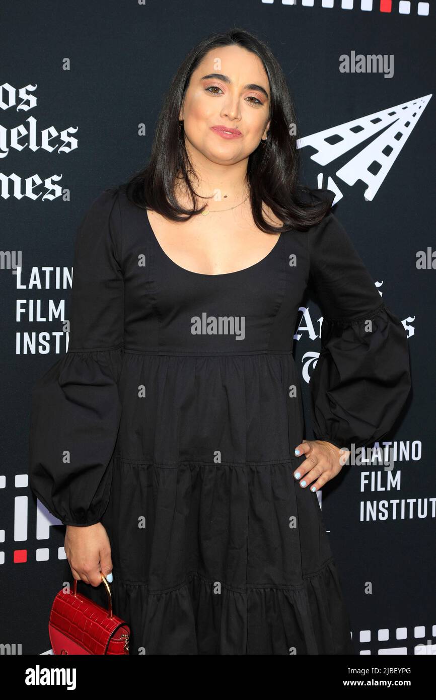 1 juin 2022, Los Angeles, CA, Etats-Unis: LOS ANGELES - JUIN 1: Ilana Pena à la soirée d'ouverture de LALIFF projection de Mija au Théâtre chinois de TCL IMAX sur 1 juin 2022 à Los Angeles, CA (image de crédit: © Kay Blake/ZUMA Press Wire) Banque D'Images