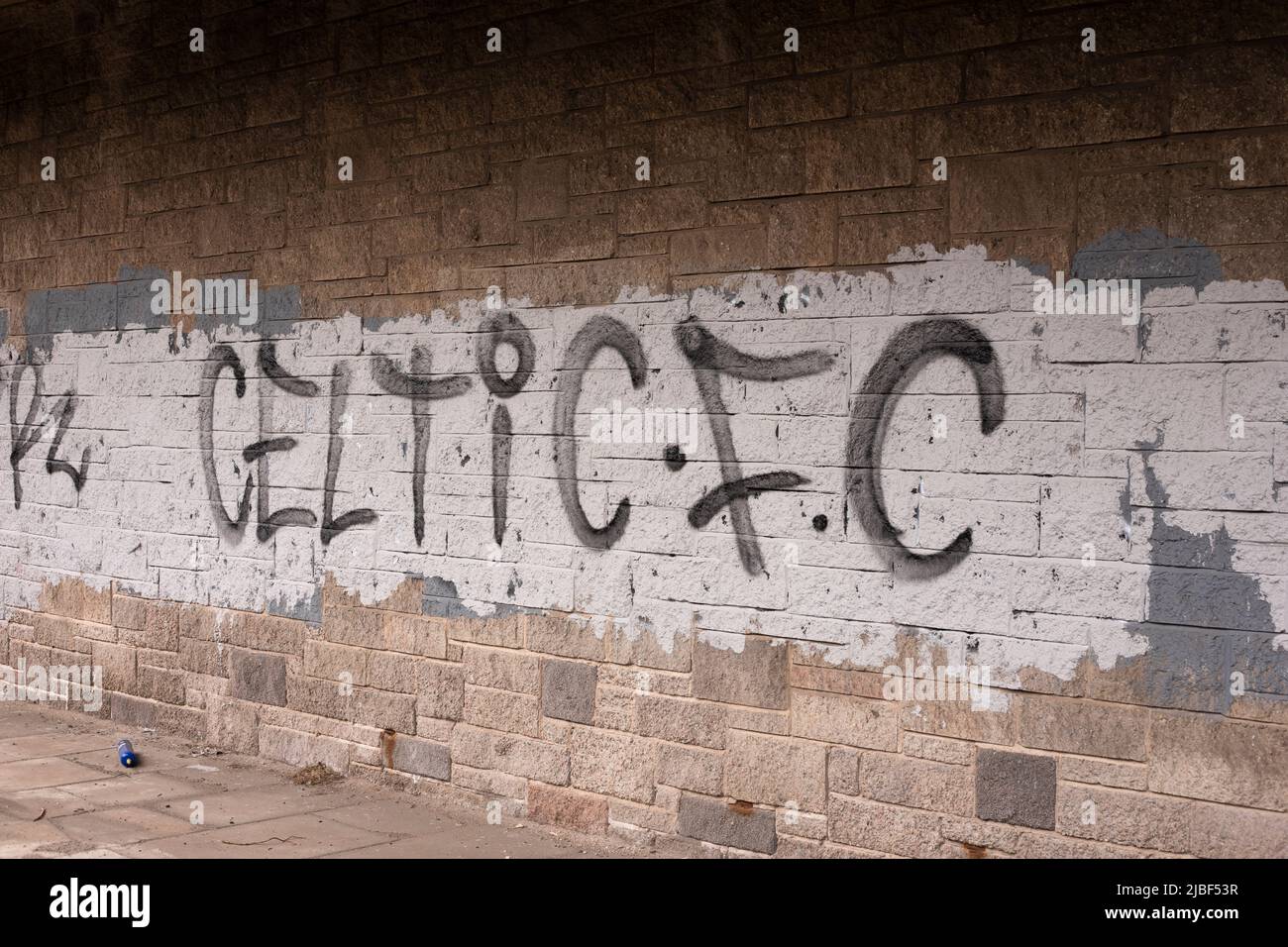 Graffiti « Celtic FC » sur un mur à Glasgow, en Écosse. Banque D'Images