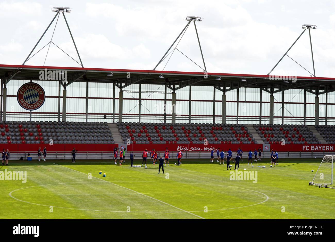 Un aperçu général lors d'une session de formation au campus du FC Bayern, Munich. Date de la photo: Lundi 6 juin 2022. Banque D'Images